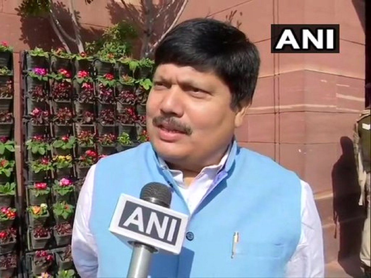 BJP MP Arjun Singh backs goli maaro slogan calls Jamia gun violence