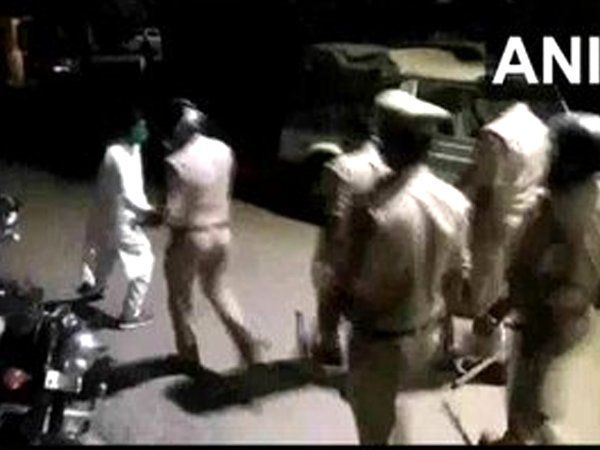 lathicharge on congress workers 