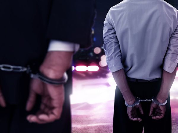 चाय बेचने वाले, धोबी ने खरीदी BMW कार, पैसे इकट्ठा करने के लिए अपनाया था ये पैंतरा, पुलिस ने धर दबोचा (तस्‍वीर साभार : iStock)