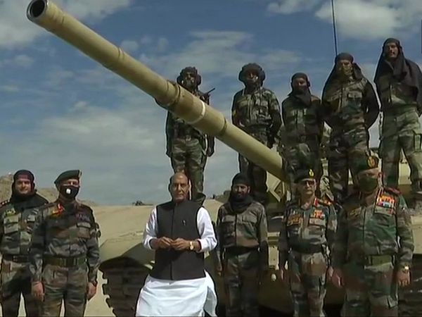 Rajnath Singh leaves for Leh on a two-day visit to Ladakh and Jammu&Kashmir