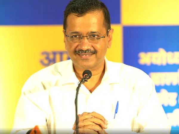 दिल्‍ली के मुख्‍यमंत्री व आप संयोजक अरविंद केजरीवाल