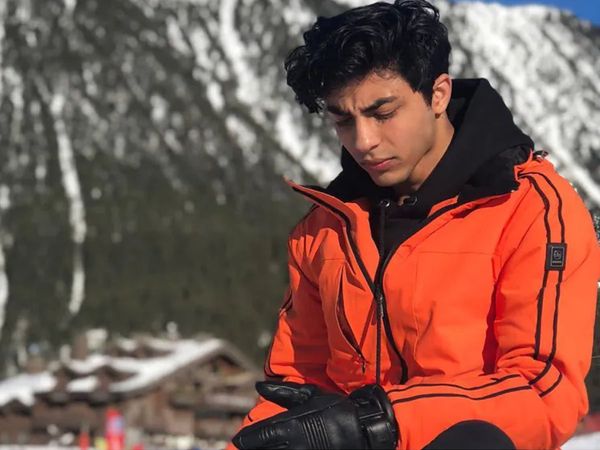 Mumbai cruise drugs case Update| Aryan Khan And 2 others sent to NCB custody till October|