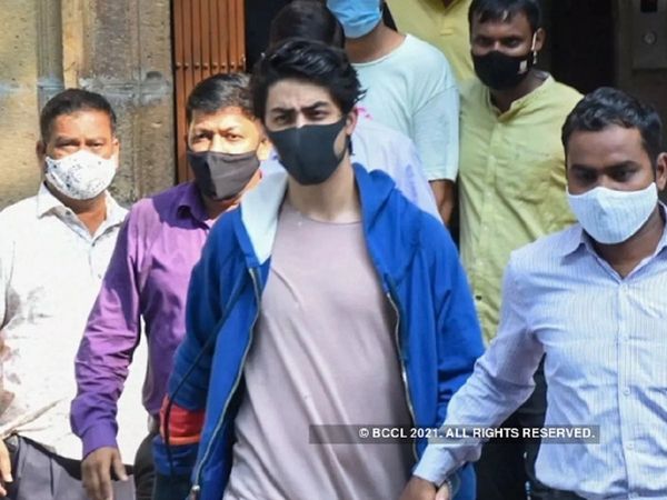 Aryan Khan Bail Application: आर्यन खान ने बॉम्बे हाईकोर्ट में दी अर्जी, कल हो सकती है जमानत पर सुनवाई