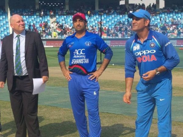 asghar afghan and ms dhoni