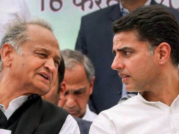 अशोक गहलोत, सचिन पायलट (फाइल फोटो)