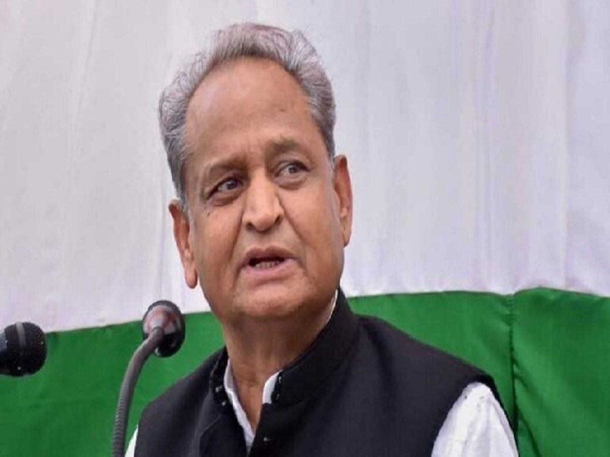 राजस्थान में ओल्ड पेंशन स्कीम की बहाली, क्या कांग्रेस के निशाने पर है यूपी चुनाव
