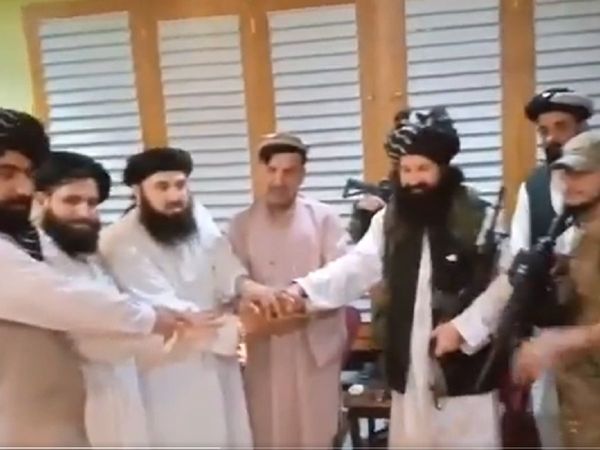 जिस तालिबान से डरकर भागे अशरफ गनी, भाई उसी से जा मिले