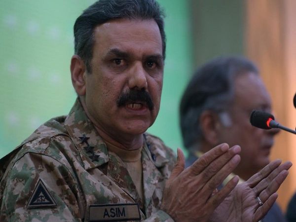 Asim Bajwa Resignation: इमरान खान के खास रहे असीम बाजवा ने दिया इस्तीफा, आखिर क्या है वजह 