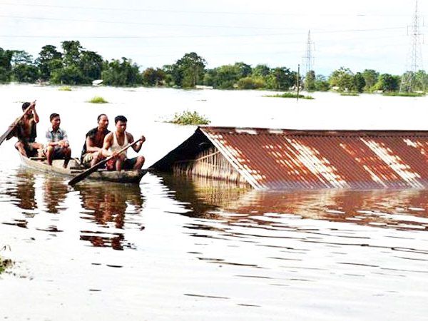 Assam Flood: असम में बाढ़ से हाहाकार, संयुक्त राष्ट्र संघ ने मदद के बढ़ाए हाथ
