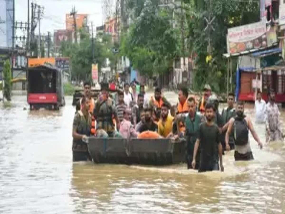 Assam Floods: असम में बाढ़ की स्थिति गंभीर, पिछले 24 घंटों में 12 की मौत; 31.54 लाख लोग अभी भी प्रभावित