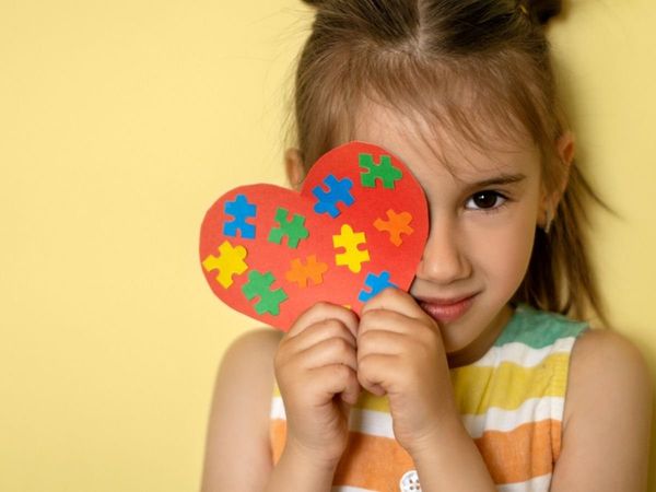 autism is also common in females like males symptoms appear late reveals latest research 