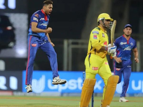 Avesh Khan dismiss MS Dhoni