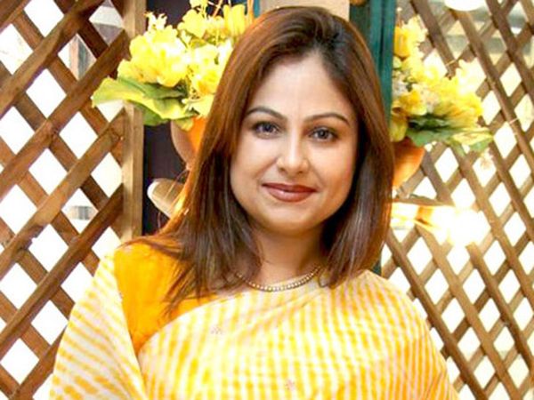 Ayesha Jhulka