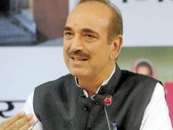 Sonia Gandhi and Rahul gandhi talks to Ghulam Nabi Azad