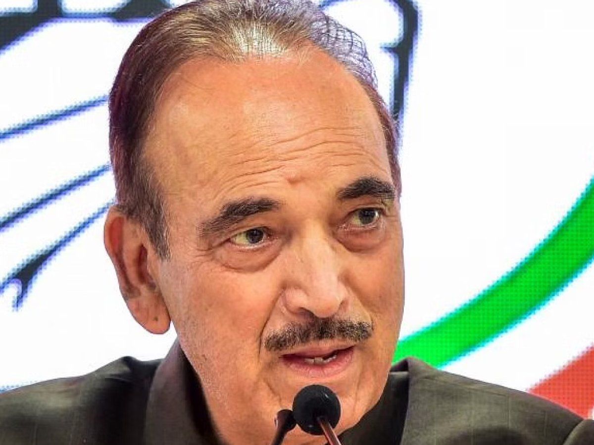 कांग्रेस में नंबर 2 की हैसियत से काम नहीं करना चाहते गुलाम नबी आजाद, पसंद नहीं आया सोनिया का ऑफर