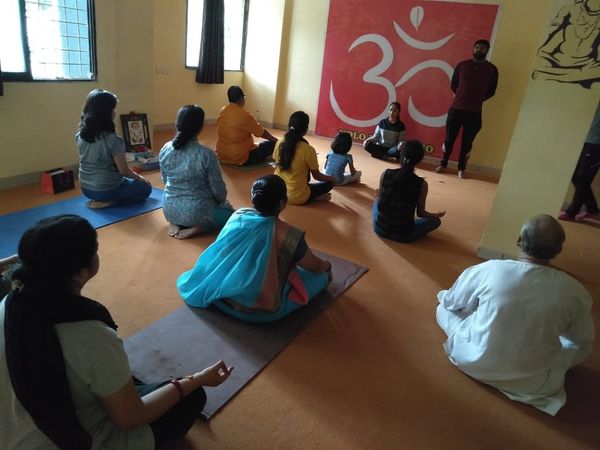 Yoga To Boost Immunity,yoga asanas for immune system in hindi rog pratirodhak kshamata badhane ke lie yogasan,yoga asanas for immune system,रोग प्रतिरोधक क्षमता बढ़ाने के लिए योगासन,योगासन और रोग प्रतिरोधक क्षमता, इम्यूनिटी और योगासन,yoga asanas for immun