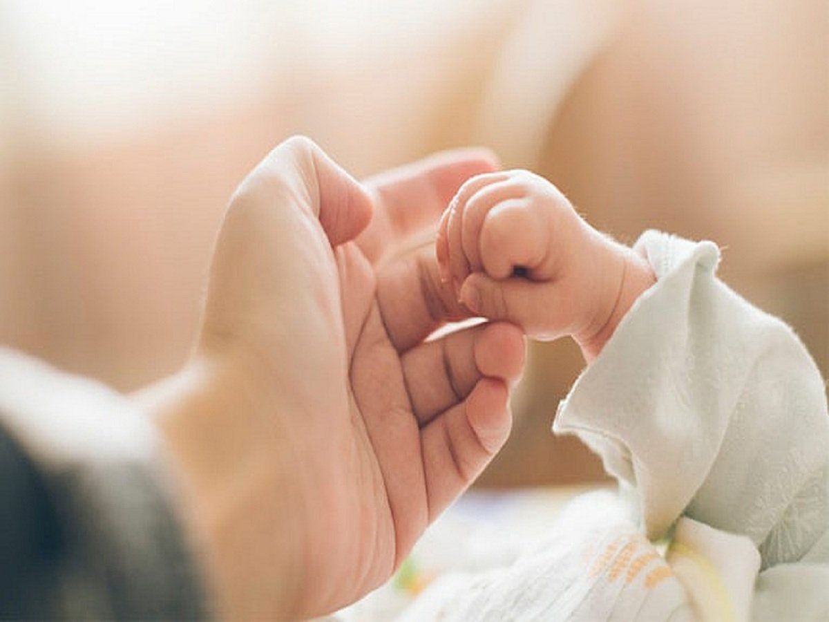 Baby Delivery in Train: रांची में चलती ट्रेन में गर्भवती महिला को लेबर पेन, ट्रेन में ही बच्चे को दिया जन्म