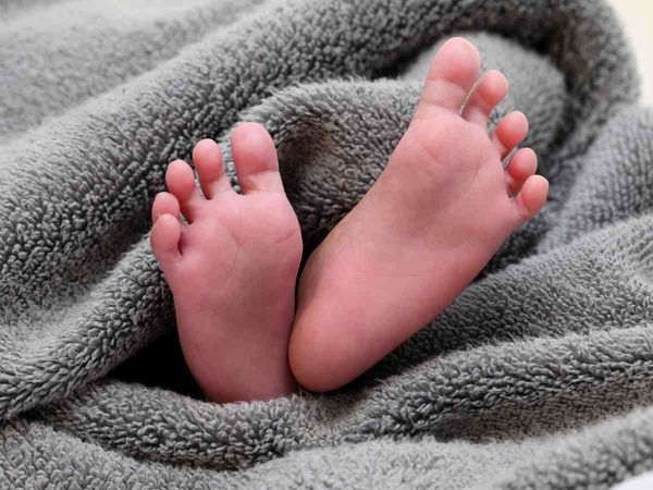 Tamil Nadu 11th class girl gives birth to a child 10th class boy held for impregnating her