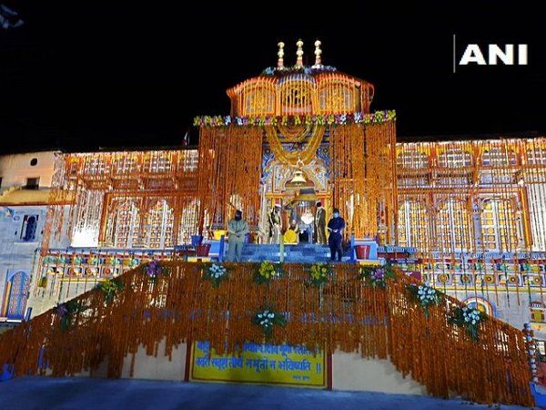Badarinath Temple: मुख्य पुरोहित ने उत्तराखंड सरकार से की अपील, कोरोना की वजह से 30 जून तक रोक दी जाए यात्रा