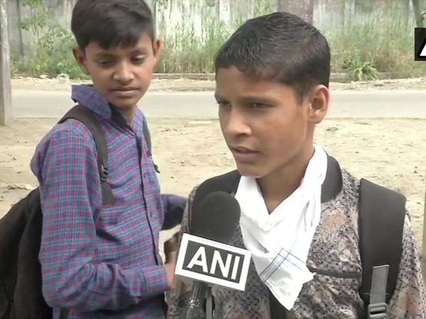 16 years old starts his journey on foot from delhi to badaun