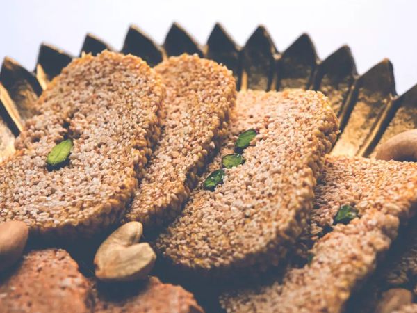 How to make Bajra Till Tikki at home recipe in hindi 