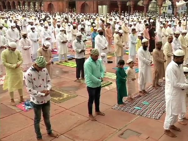 देशभर में आज मनाई जा रही बकरीद, यूपी में सामूहिक नमाज पर रोक, जारी की गई विशेष गाइडलाइंस