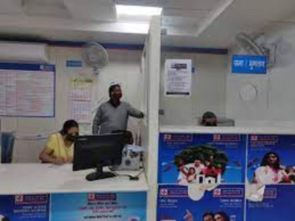 Jewelery worth 30 lakhs missing from the locker of Kanpur Central Bank