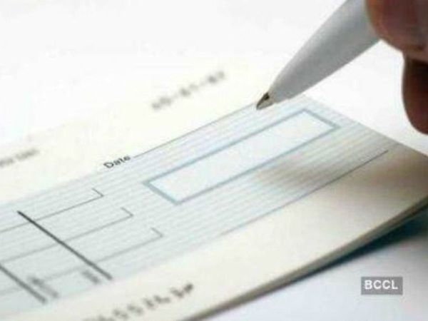 Checkbooks and passbooks of these banks will not be able to use from 1 April, 2021