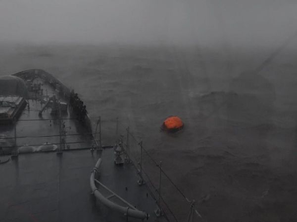 Barge 305 rescue operation: बार्ज 305 पर सवार 273 में से 177 को मिली दूसरी जिंदगी, रेस्क्यू ऑपरेशन जारी