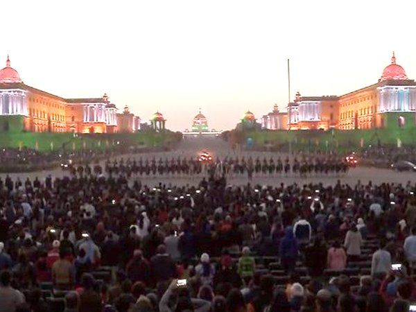 Beating The Retreat: सेना के बैंड और कार्यक्रमों ने बांध दिया समां, आप भी लुत्फ लें, देखें VIDEO
