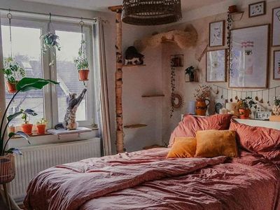 ल कड उन म अपन ब डर म क द नय ल क कमर क ख बस रत म लग ए च र च द Simple Bedroom Decoration Ideas Follow These Tips To Make Your Room Look