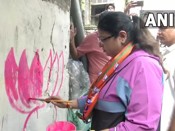 Bhawanipur by election: TMC से आर-पार की लड़ाई के मूड में BJP, खास अंदाज में किया चुनाव अभियान का आगाज