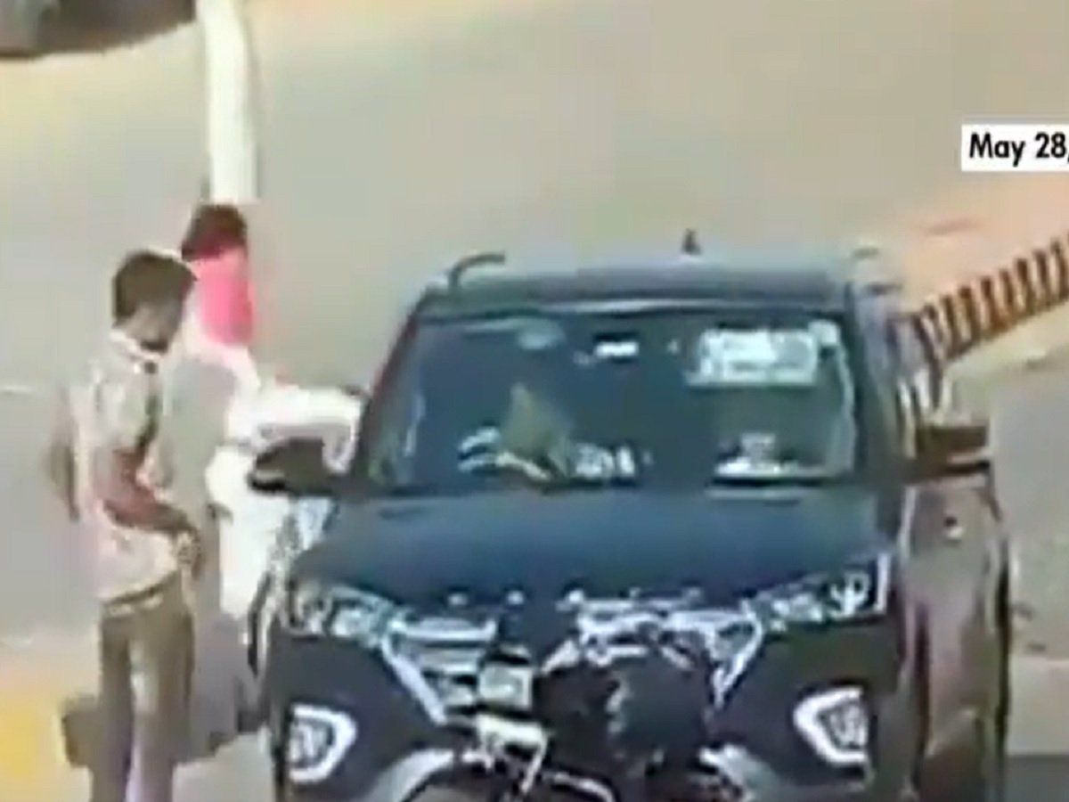 भरतपुर: बीच सड़क रोकी कार, डॉक्टर पति-पत्नी पर की फायरिंग, कैमरे में कैद हुई घटना, देखें खौफनाक वीडियो