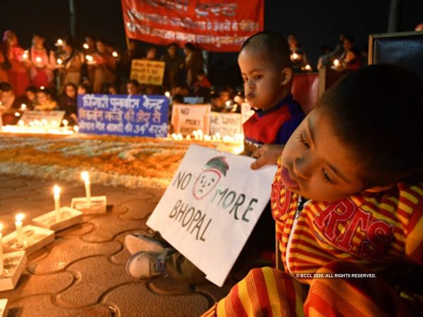 आज का इतिहास, 3 दिसंबर