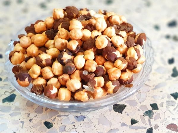 Health Benefits of bhuna chana, roasted chickpeas benefits 