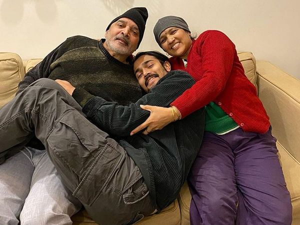 YouTuber Bhuvan Bam mourned the death of his father and mother, who died of Covid-19