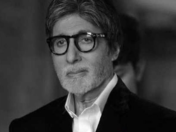 amitabh bachchan reveals incident when he blew off his hand with a Diwali bomb