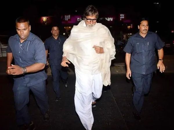 Amitabh Bachchan bodyguard Salary| Amitabh Bachchan Guard Jitendra Shinde Salary| Amitabh Bachchan security guard 1.5 crore salary|अमिताभ बच्चन के बॉडीगार्ड की 1.5 करोड़ रु. है सैलरी