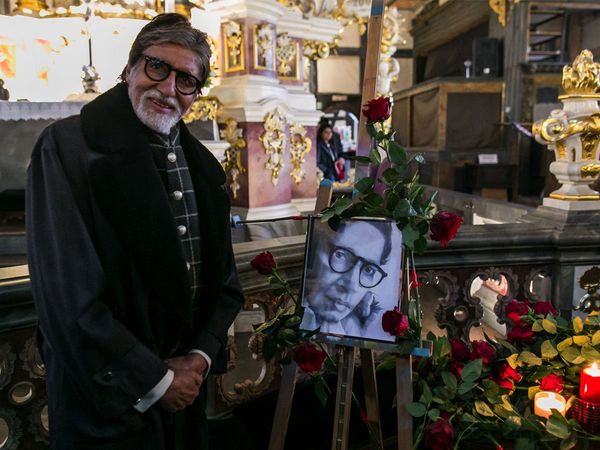 Amitabh Bachchan Shares a Picture on Social Media