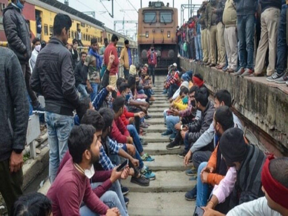 RRB-NTPC विवाद: छात्रों ने बुलाया आज बिहार बंद, महागठबंधन और NDA नेताओं ने भी दिया समर्थन