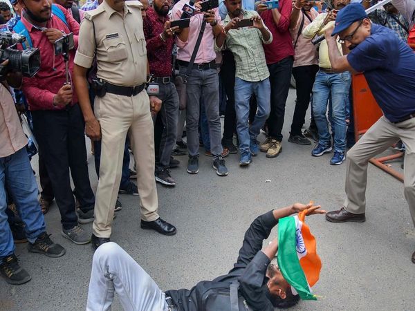 Bihar, Patna, Tet, Student, Indian Police Foundation, Tejashwi Yadav