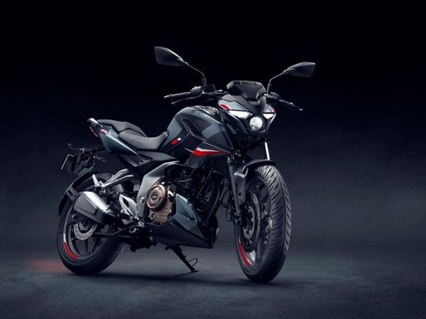 Bajaj Pulsar N250 Black Edition