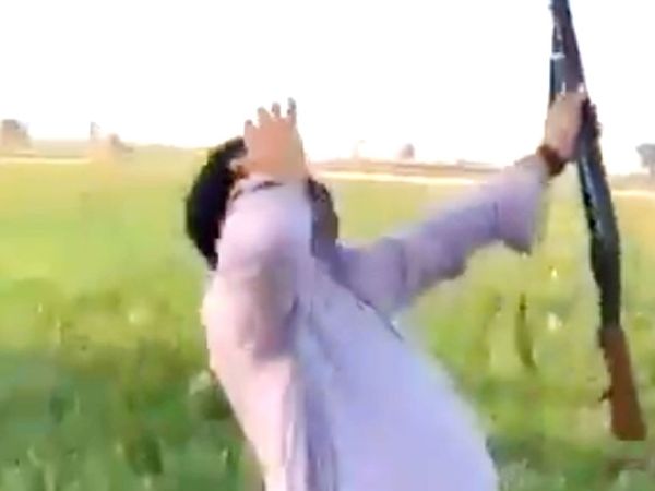 hunter hunted the bird viral video 