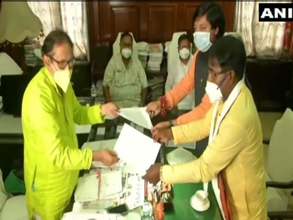 bjp mp resign west bengal