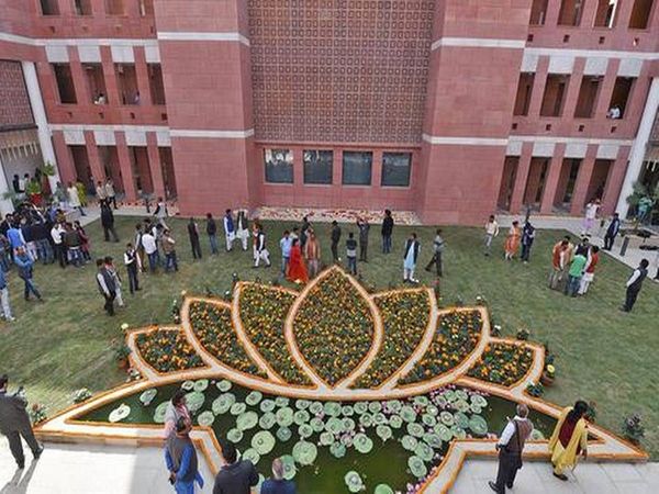 बीजेपी ने राज्य प्रभारियों के नाम का किया ऐलान, राधा मोहन सिंह होंगे यूपी के प्रभारी