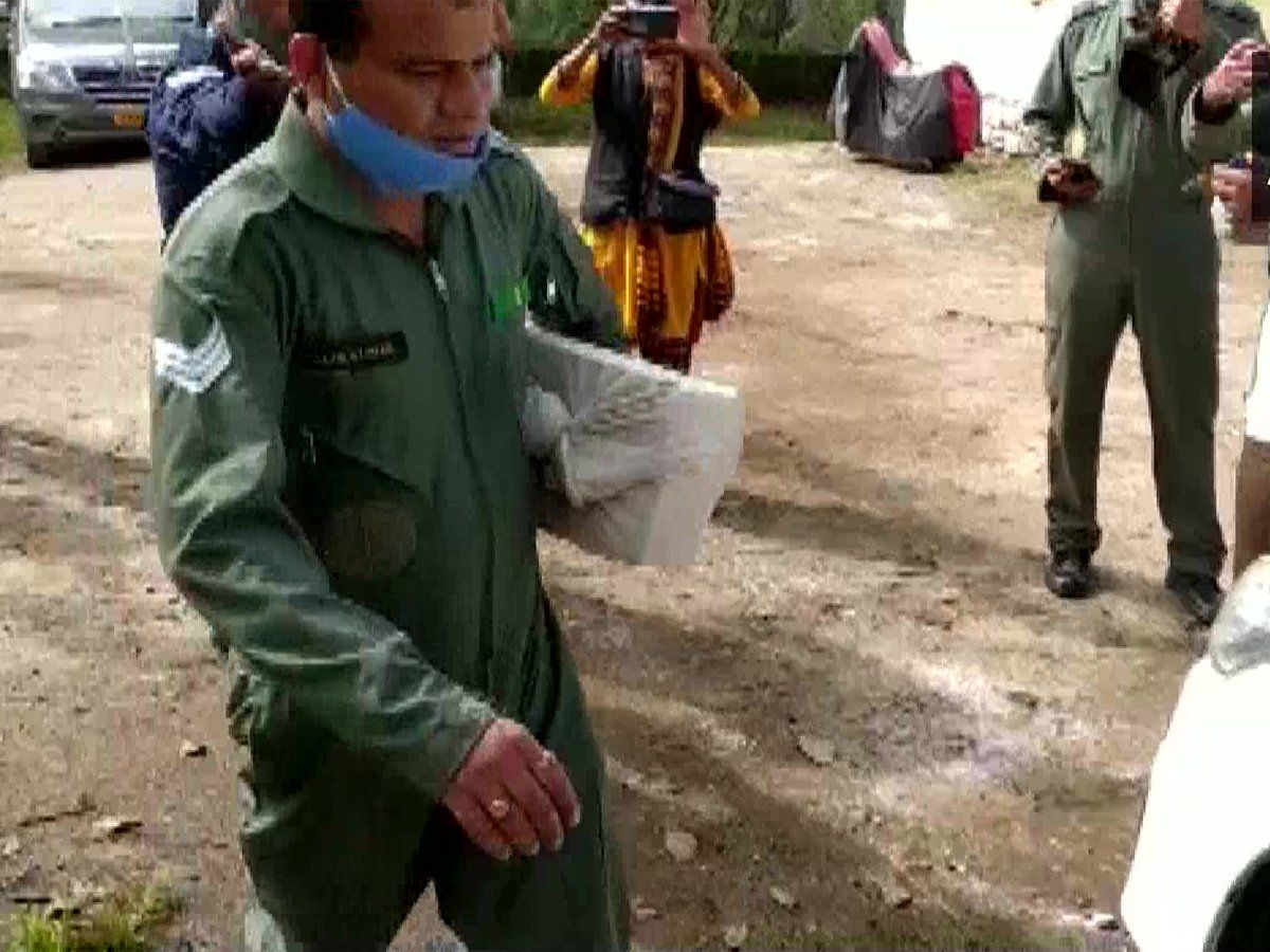 तो क्या धुंध की वजह से किसी बड़े पेड़ से टकरा गया CDS रावत का हेलिकॉप्टर, क्या कहते हैं एक्सपर्ट