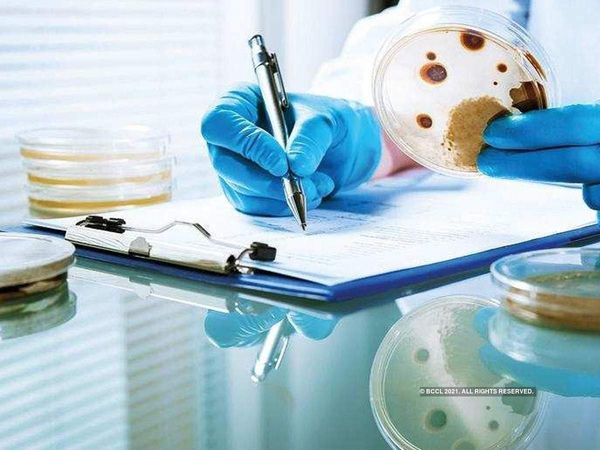 Black Fungus Infection: 'फंगल इंफेक्शन नई बात नहीं लेकिन महामारी तक जा पहुंचना सोचने वाली बात'