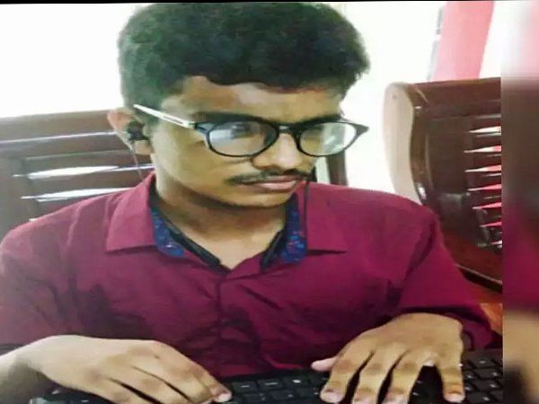 delhi high court said Delhi Univercity's responsibility to make blind students available in online exams 