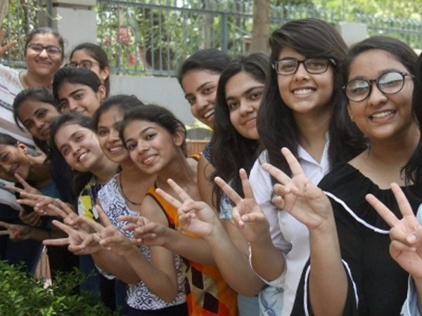  CGBSE Toppers 2020 : pragya kashyap cg 10th board topper scores 100-marks
