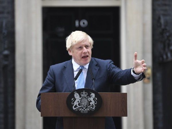 ब्रिटेन के पीएम बोरिस जॉनसन अब ICU में शिफ्ट, कोरोना का कहर